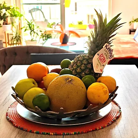 Female Solo Traverels Only & Spacious Vintage & Private Bath & Balcony & Διαμέρισμα Σεντ Πόλς Μπέι